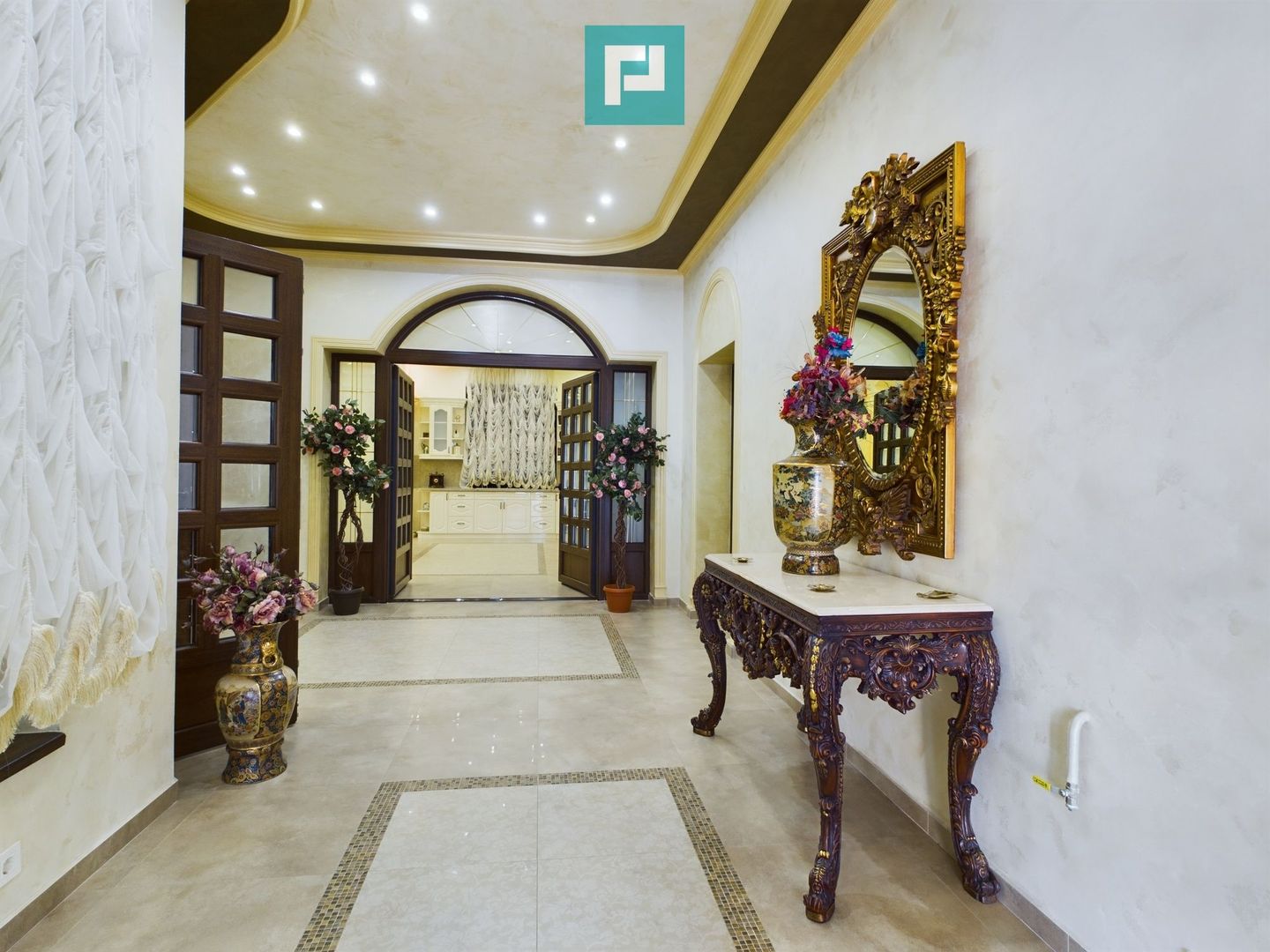 Vilă luxoasă cu o casă de oaspeți în Serbia - Poză 2