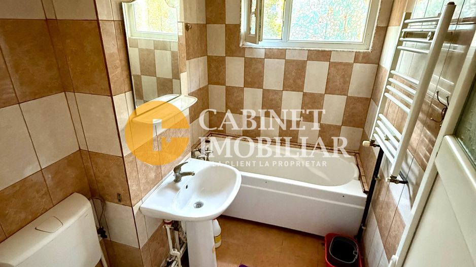 Apartament 2 Camere - Etaj 2 - Bloc Fara Risc - Zona Cantemir - Poză 3