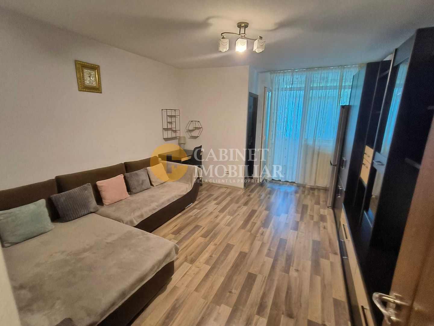 Palas Campus - O camera - Etaj Intermediar - Mobilat/Utilat - Poză 1