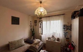 De vanzare cu 4 camere decomandat in Manastur - Poză 4