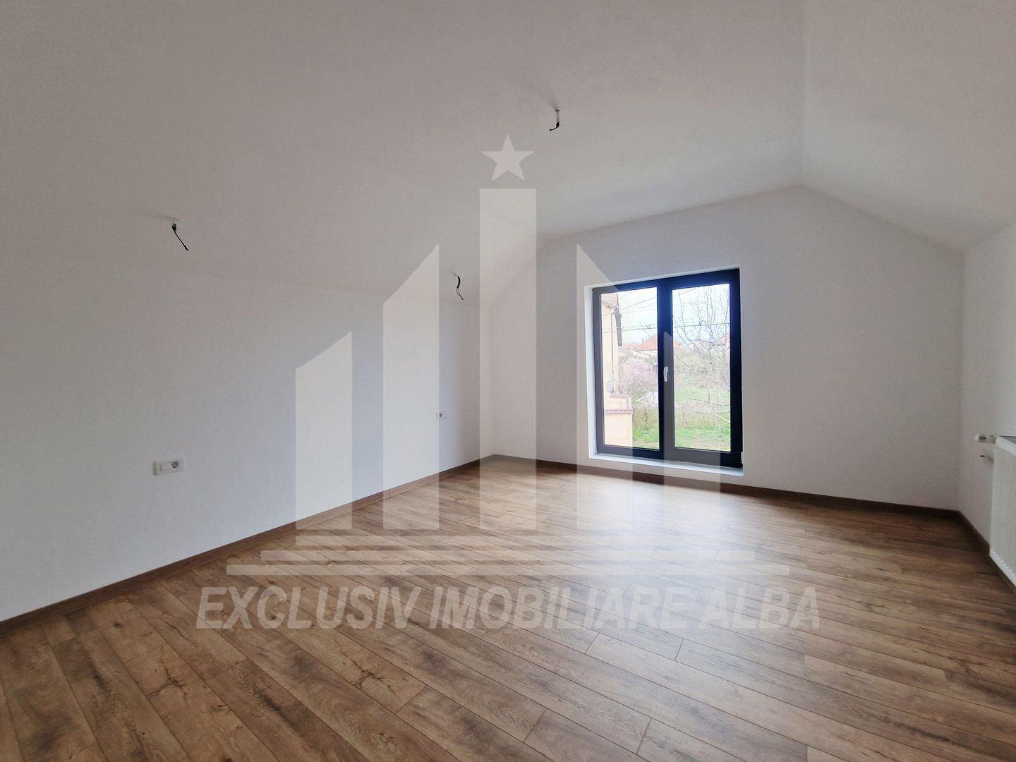 Casa individuala | 120mp | 500mp teren | Centru - Poză 6