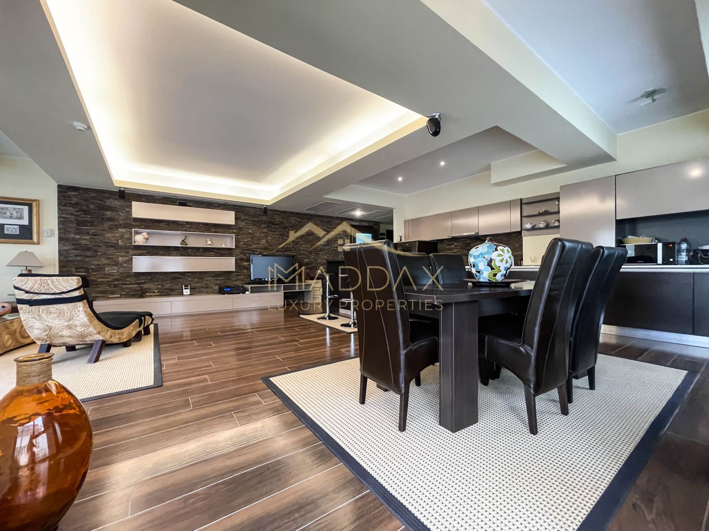 3 rooms apartment *150 SQM*// Fully Furnished / Underground Parking // Herastrau - Poză 1