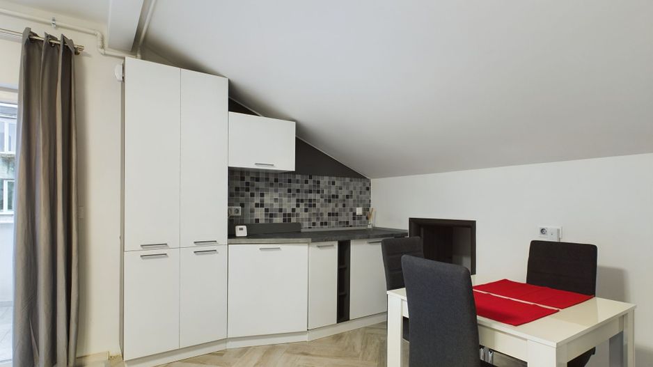 Apartament de închiriat în zona Cetății, bloc nou - Poză 11