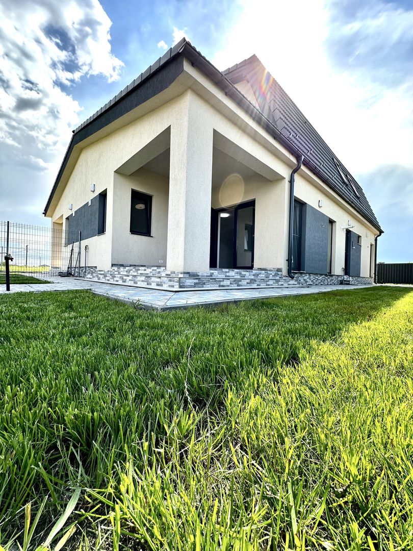 Duplex, proiect deosebit - Mosnita Veche - Poză 1