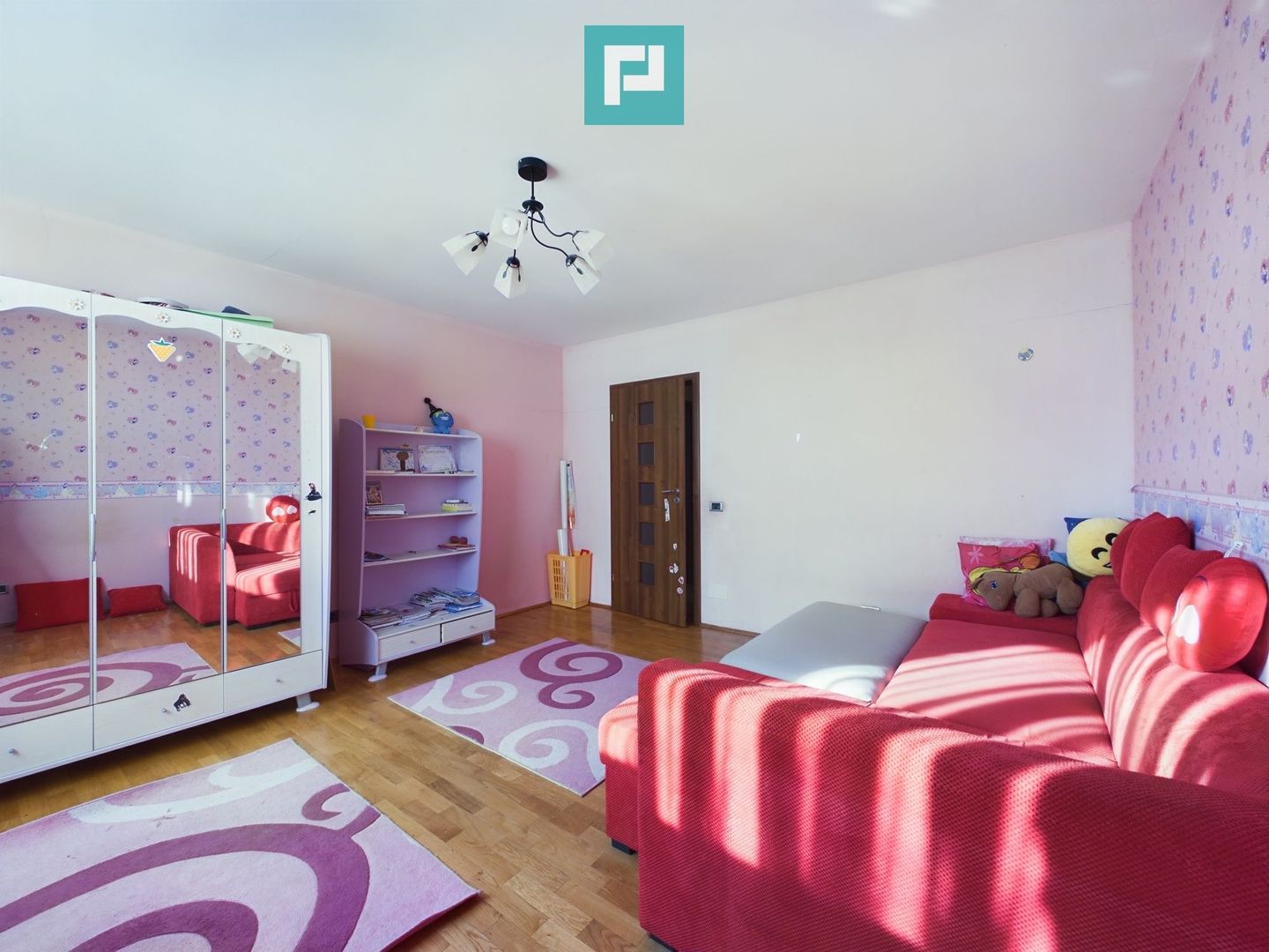 Vilă spațioasă cu 8 camere, Grădiște - Poză 31