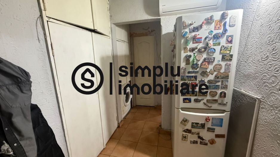 Apartament 2 camere Decomandat 1 Mai zona Pelendava et 1/4 - Poză 4