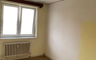 Vanzare apartament 3 camere in zona hotel Royal, Gheorgheni. - Poză 1