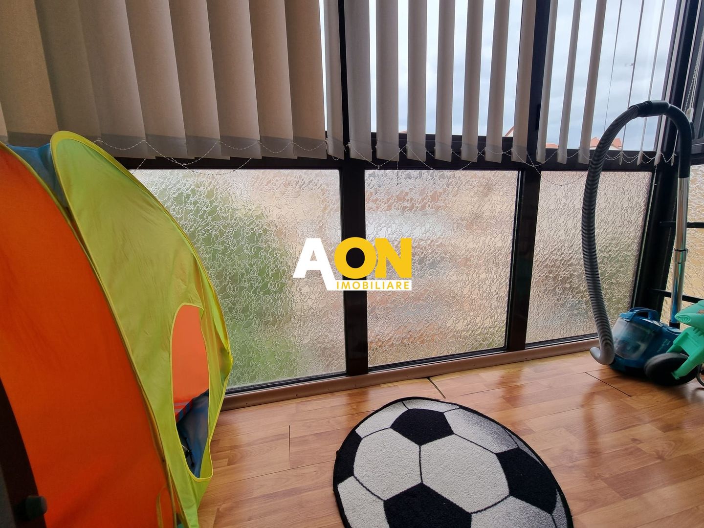 Apartament 3 camere decomandat, mobilat, utilat, Cetate - Poză 4