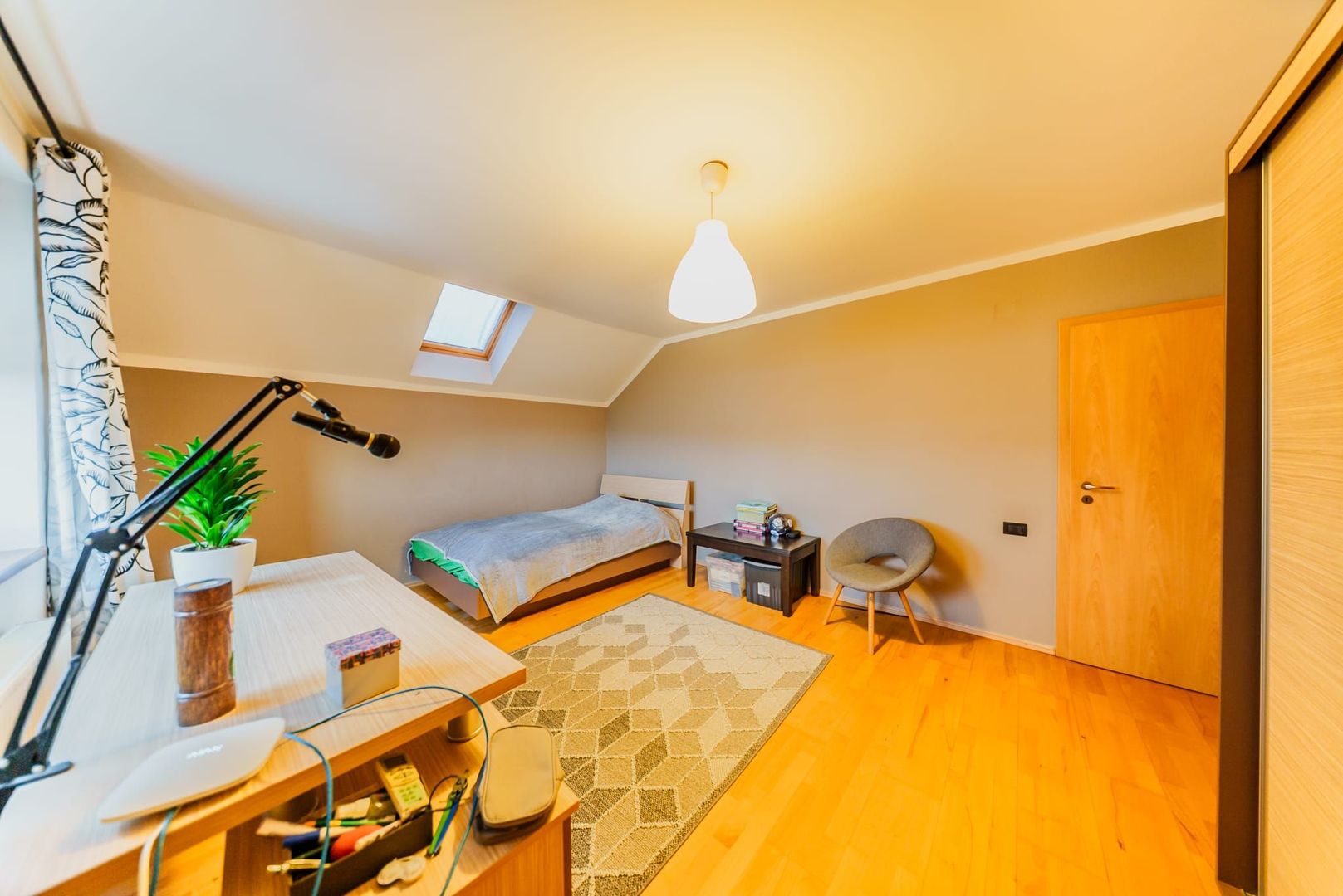 Vila 5 camere, gata de mutare, teren 700 mp, strada privata- Gradiste - Poză 18