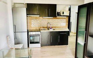 Apartament 2 camere cu vedere spre pădure și parcare inclusă. - Poză 1