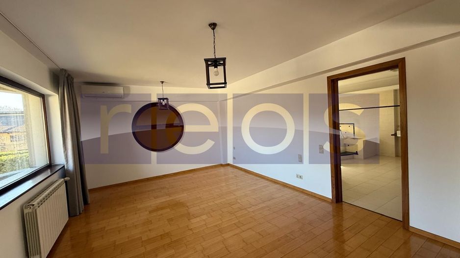 INCHIRIERE VILA DEOSEBITA EROU IANCU NICOLAE | PISCINA | 7 CAMERE | 1300MP CURTE - Poză 7