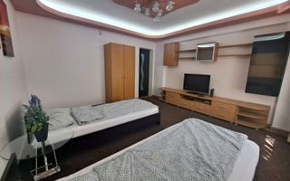 Casa 5 Camere Mangalia,  P+1, curte, loc de parcare - Poză 1