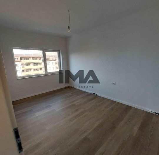 Apartament 3 camere, finisat, orientare Sud , Baciu Regal - Poză 3