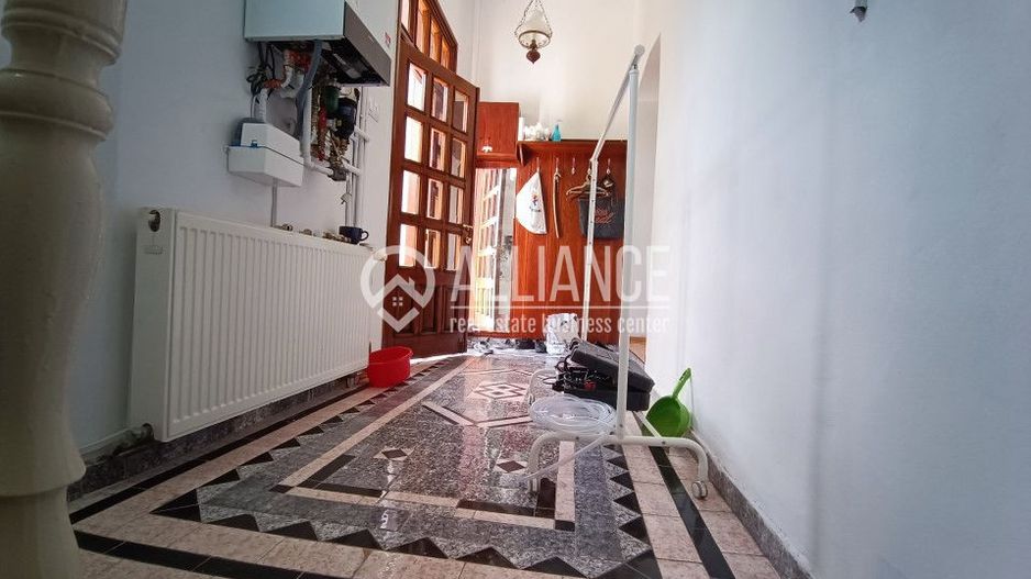 CENTRU SALA SPORTURILOR(COD03)- Casa interbelica si curte generoasa ! - Poză 33