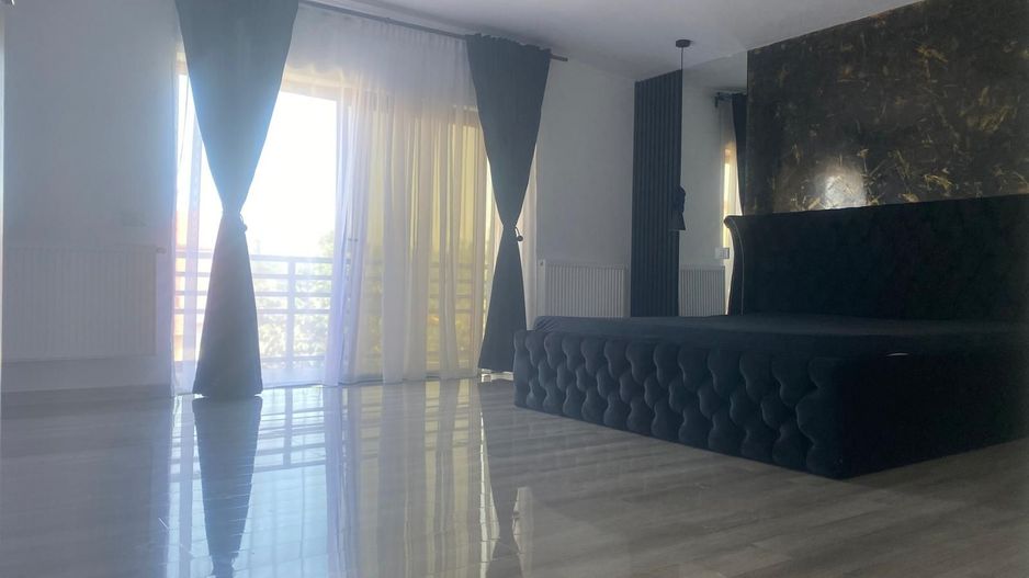 Gata de locuit! Vanzare casa cu 6 camere in Targoviste - Poză 3