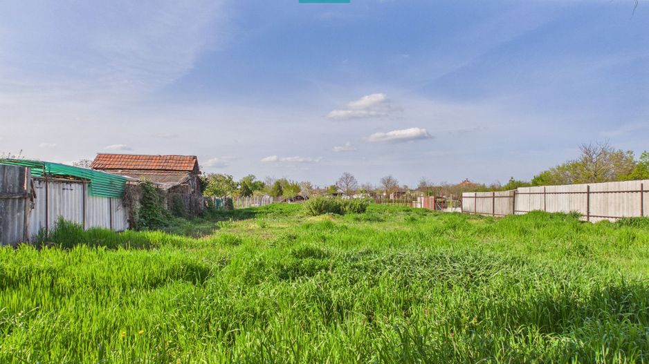 Casă renovată 4 camere si 1452 mp teren în Bătania - Poză 12