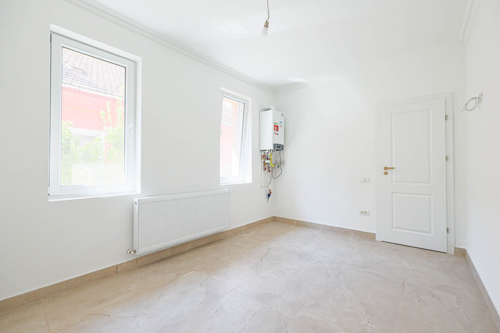 REPOZITIONARE PRET! Apartament renovat complet – str. Mărășești - Poză 3