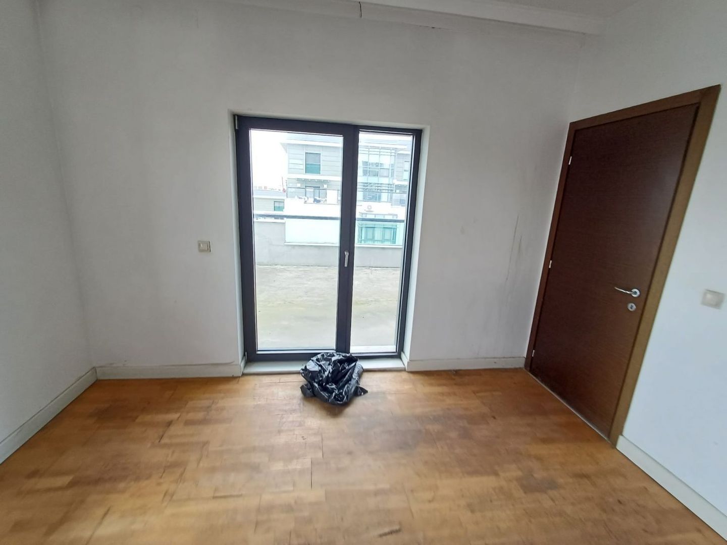 Penthouse Emerald Residences 363 mp etaj 11-12 Lacul Tei - Poză 10