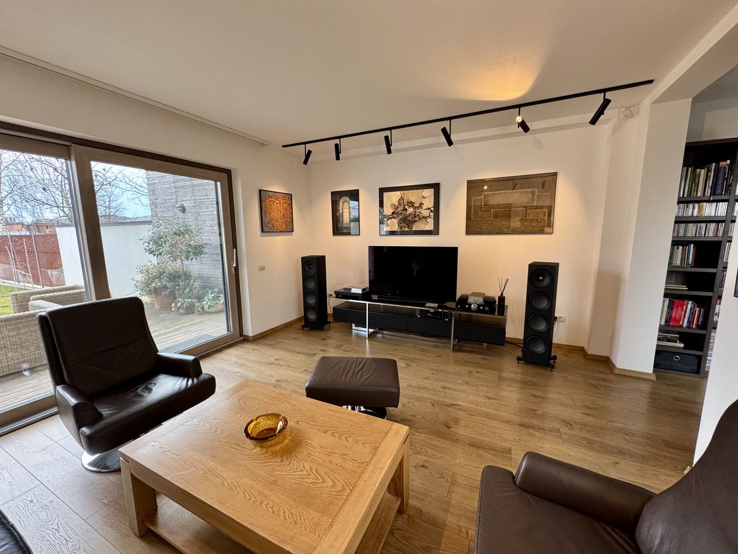 Duplex mobilat si utilat 3dormitoare Dumbrăvița 510mp teren - Poză 9