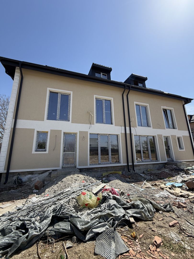 VILA TIP DUPLEX_TRAPEZULUI_ZONA DE CASE - Poză 2