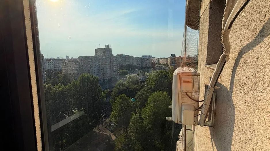 GARSONIERA MOBILATA MODERN, BUCATARIE INCHISA, BLOC REABILITAT, METROU - Poză 6
