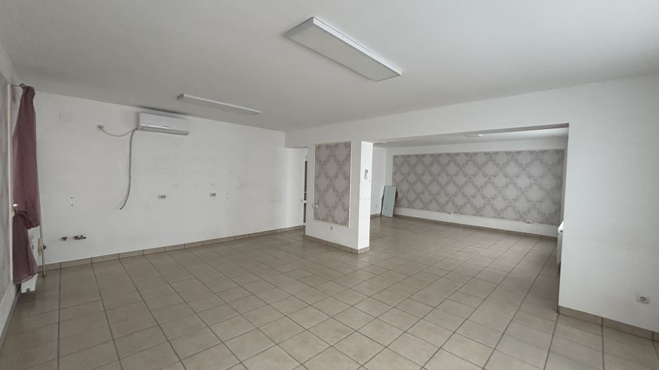 Spațiu zona Mehala - Poză 6