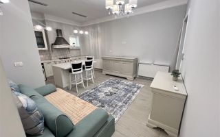 3 camere amenajat LUX zona centrala, boxa curte acces auto, 0 comision - Poză 1