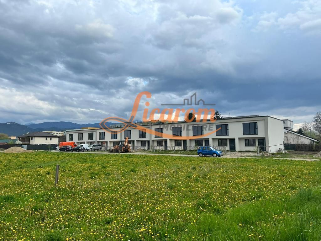 BARTOLOMEU,intravilan,intre case,suprafata de 774 mp,constructii P+2 - Poză 2