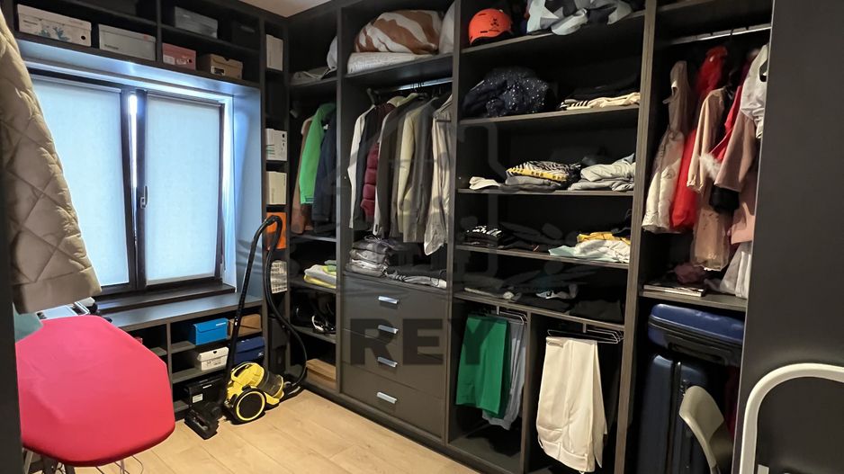 Casă de tip triplex la vânzare 6 camere /Șelimbăr /Secția 1 de Poliție - Poză 21