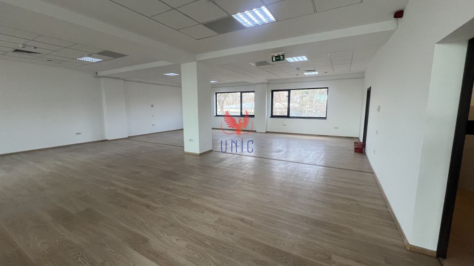 Spatiu Comercial / Birouri Central - Poză 4