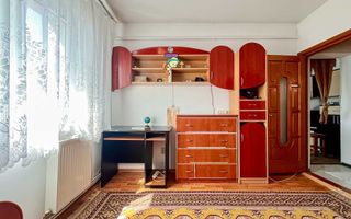 Apartament de vânzare, 3 camere, semidecomandat, mobilat și utilat, Pașcani - Poză 2