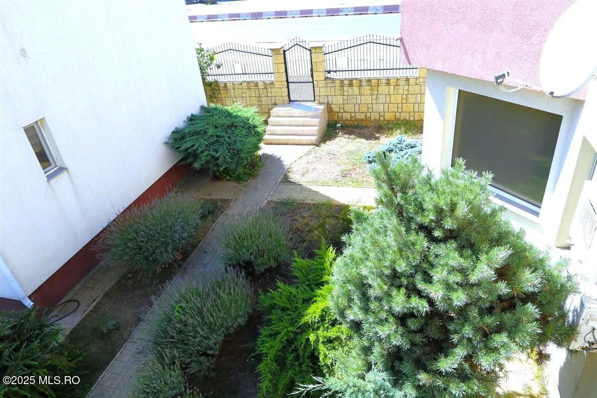 Mamaia Nord - Scoica Land, casa de vacanta la mare, P+1E+Terasa! - Poză 28