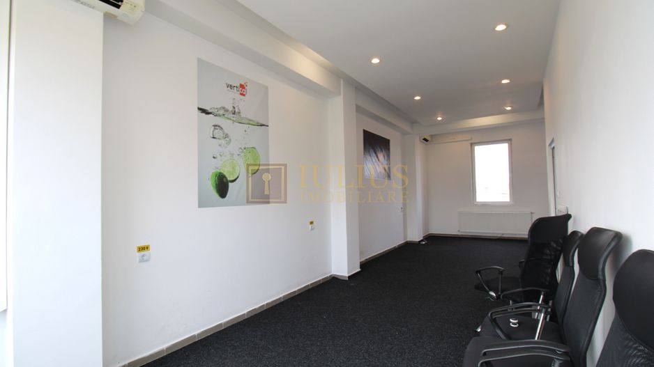 Vad comercial/acces facil, cladire mixta. - Poză 2