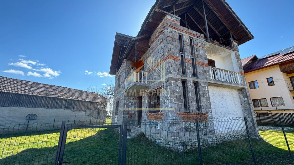 VILA 4 CAMERE, SUPRAFATA 144 MP, TEREN 491 BUGHEA DE JOS - Poză 2