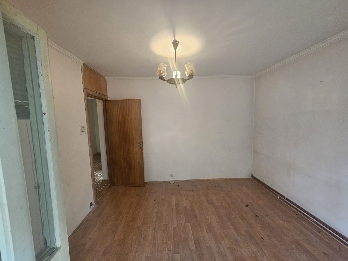 Apartament spațios 3 camere, 2 băi și 2 balcoane – Craiovei, Gh. Doja - Poză 5