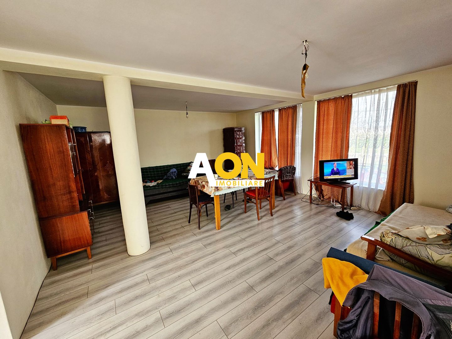 Casa semifinisata, 4 camere, 1755 mp teren, la asfalt, zona Paclisa - Poză 3
