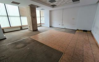 CENTRU Bdul Tomis spatiu comercial cu vitrina stradala! - Poză 2