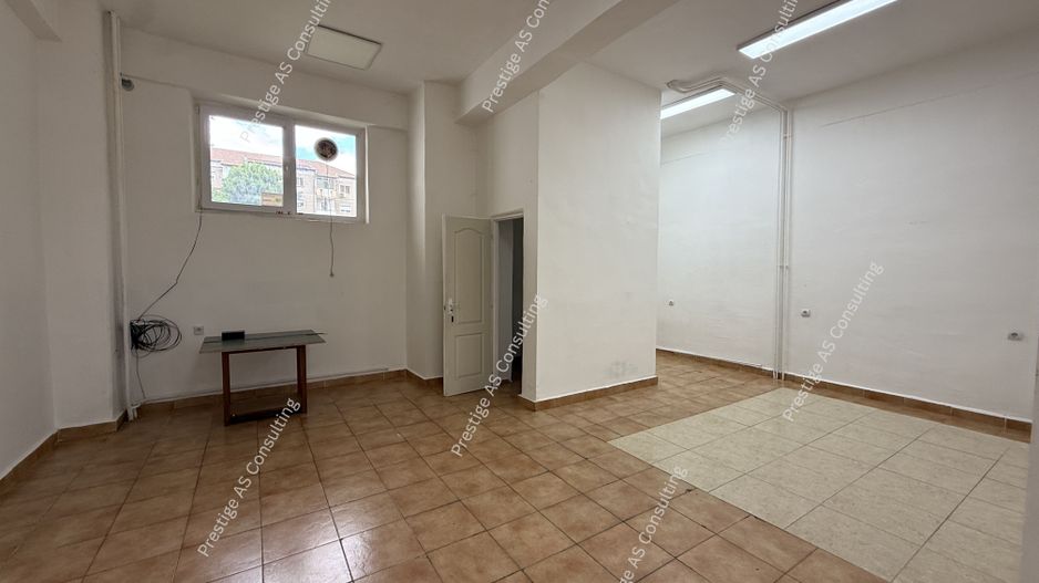 Spatiu comercial Parter cu Vad comercial | 80mp Soarelui-Uranus Plaza - Poză 10