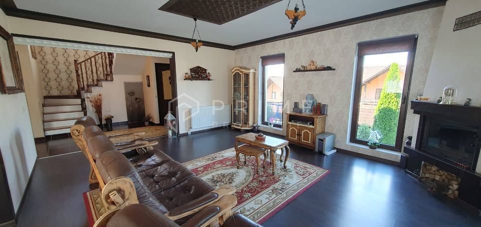 Casă individuală elegantă – Corunca, curte spațioasă - Poză 4