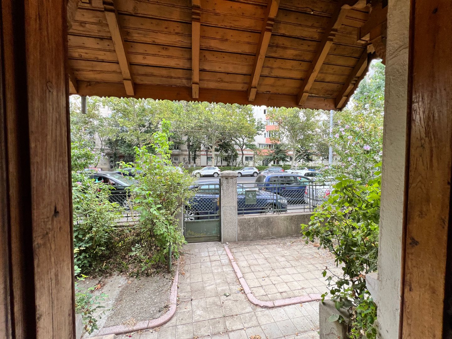 Casă interbelică de închiriat – Str. Barbu Văcărescu nr. 33 - Poză 37