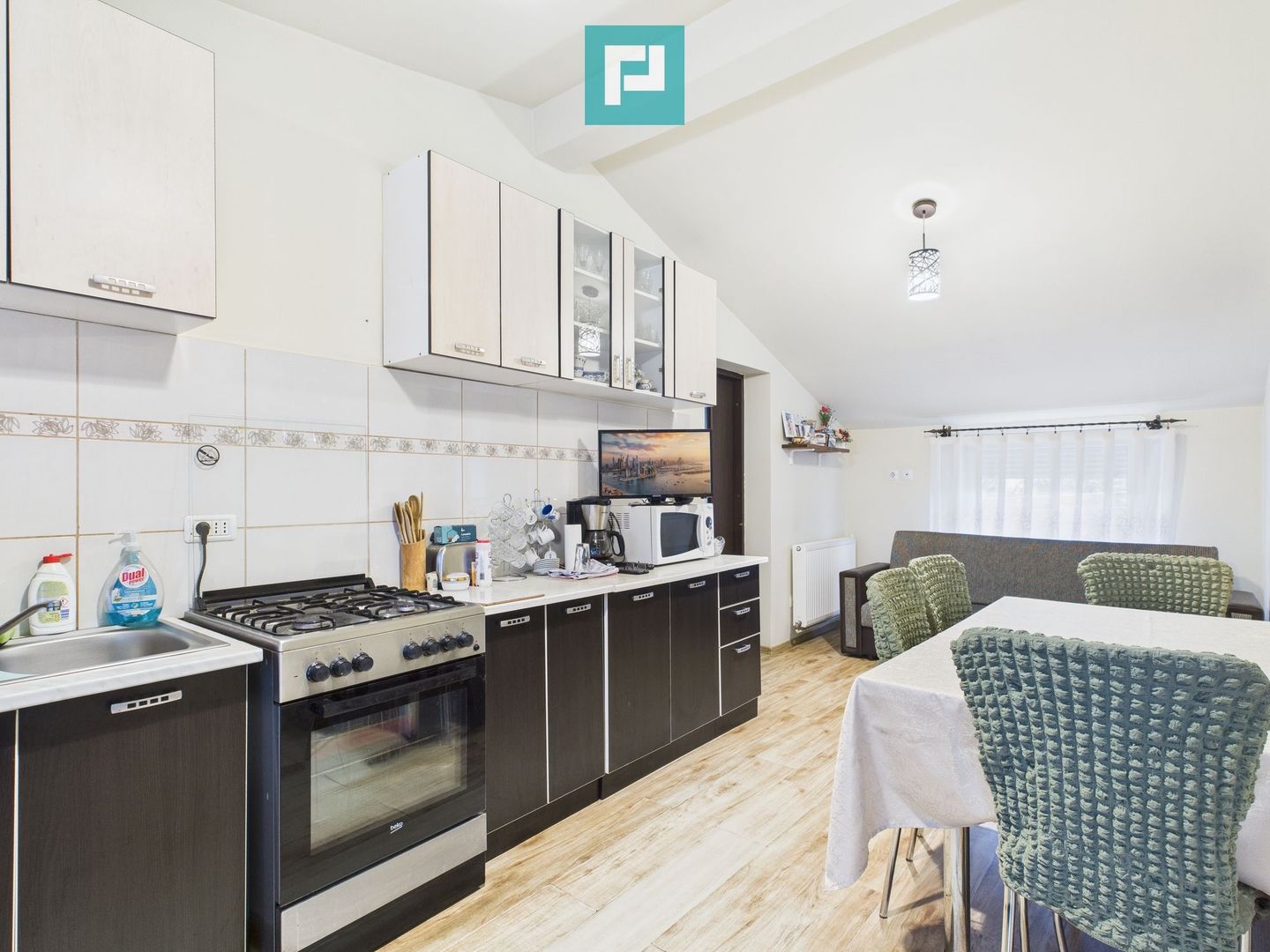 Casă individuală cu dublu potențial - Poză 1