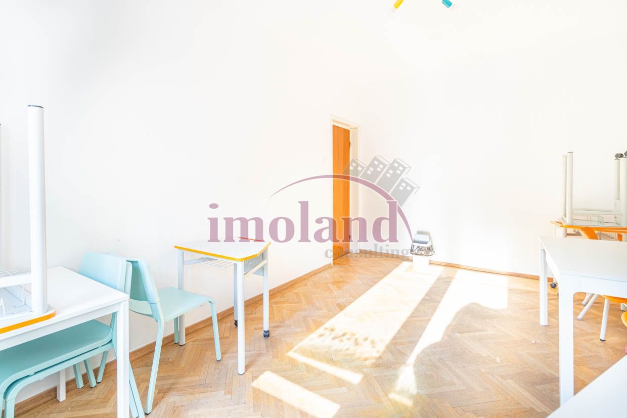 Vila unica cu curte libera 300mp si garaje - Floreasca - Compozitori - Poză 16