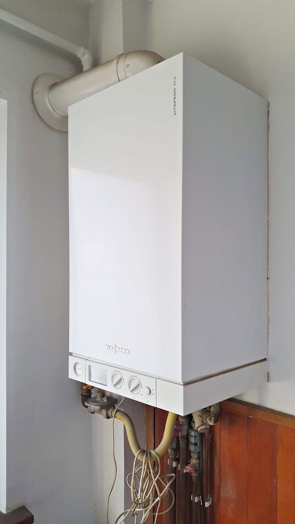 Central-Toamnei, 2 camere, 2 băi, etaj 1, mobilat. - Poză 11