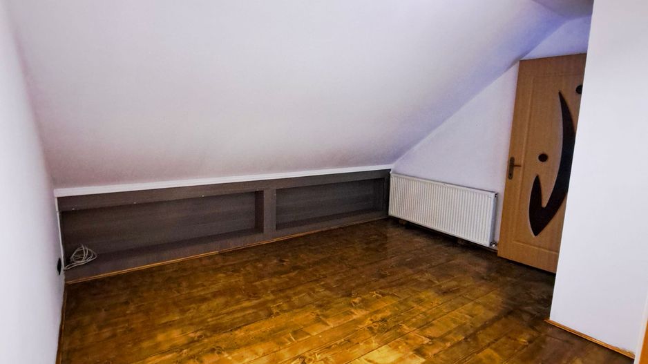 Ap 3 Camere la Mansardă de Casă - Utilități Separate - Poză 14