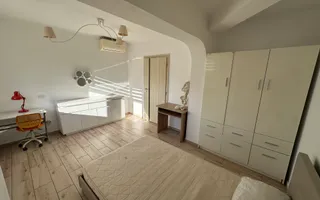 Apartment 4 camere Piata Unirii aproape de Medicina - Poză 16