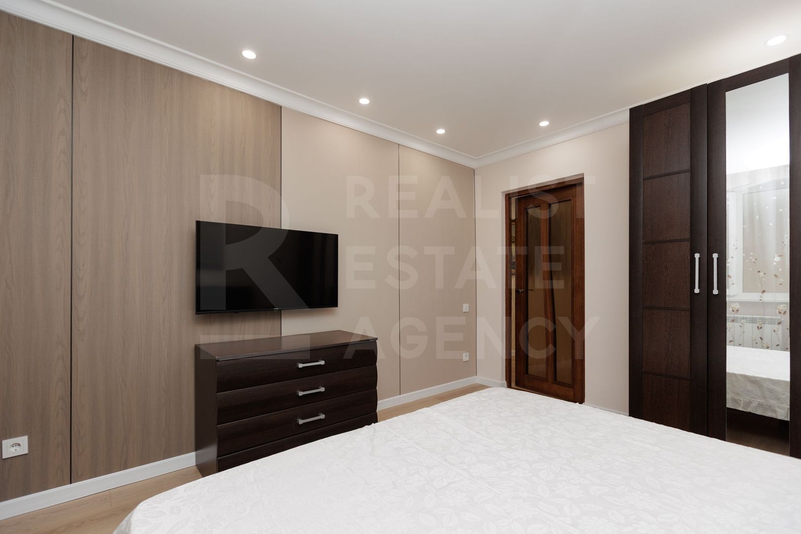 Vanzare, apartament, 2 camere, str. Căpriana, Durlești - Poză 1