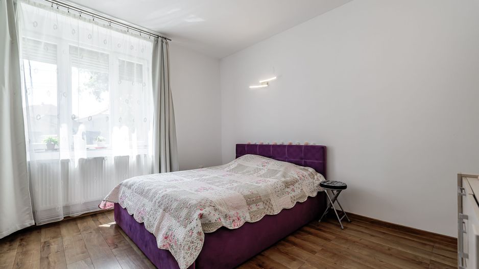 REZERVAT!Apartament 2 camere spatios la casa individuala zona centrala - Poză 4