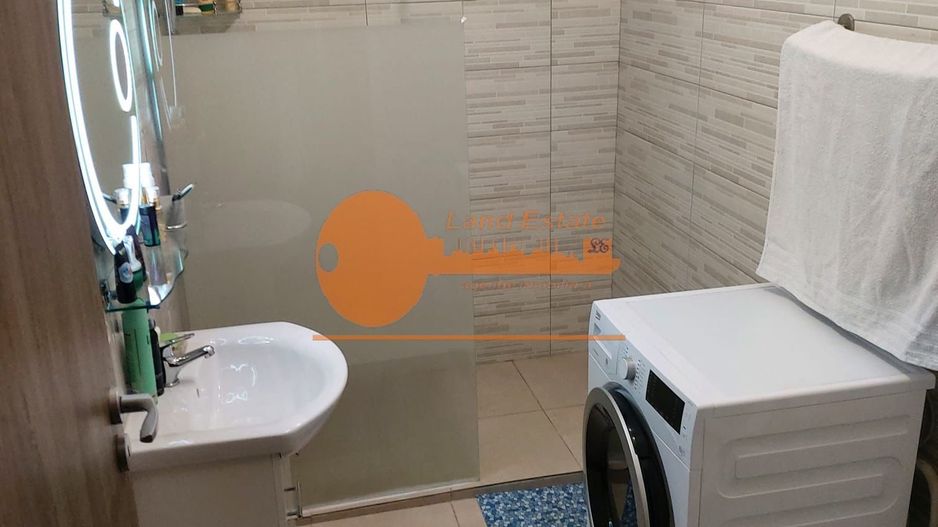 Vanzare 3 camere ( incalzire pardoseala si terasa 120 mp ) - Poză 12