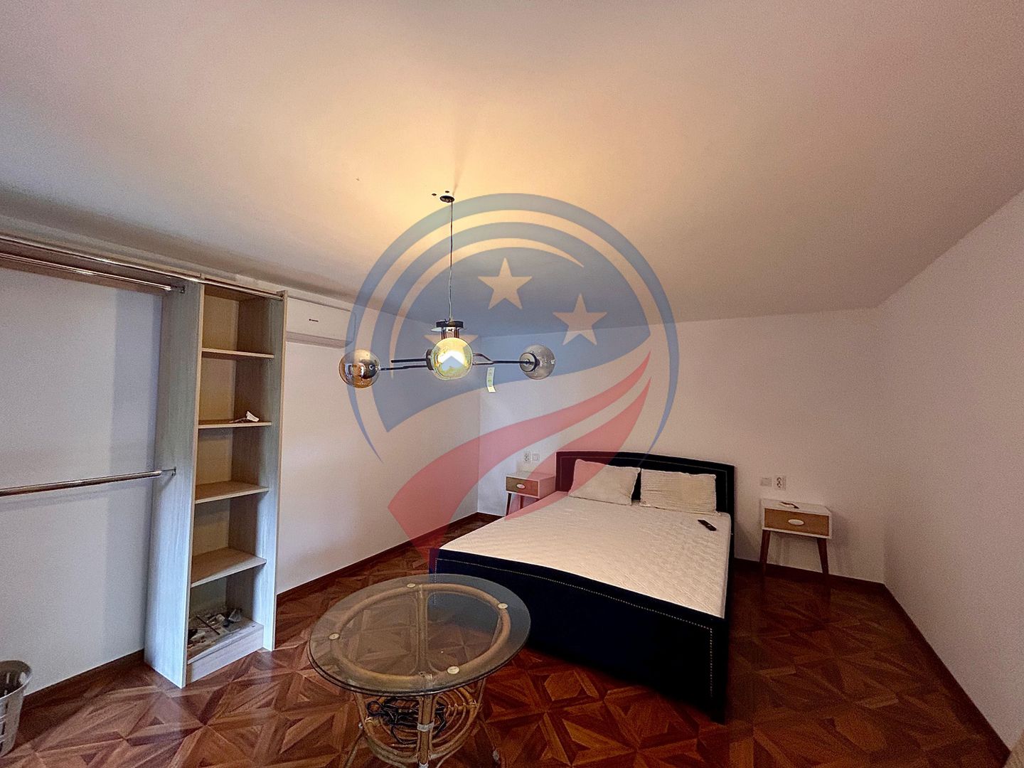 Pensiune in Dubova de vanzare - Poză 1