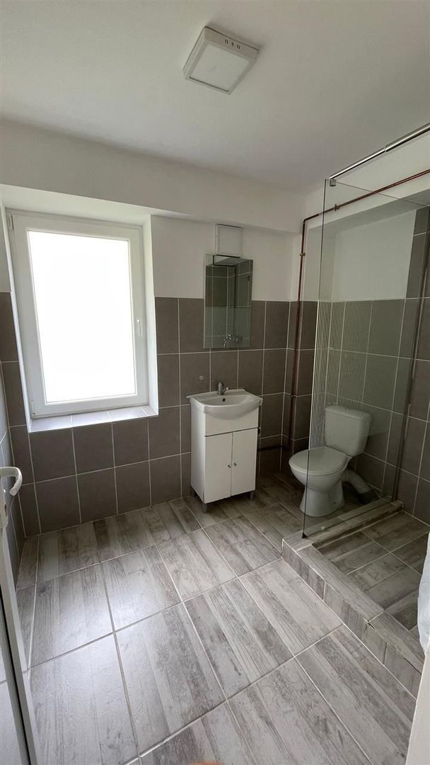 Spatiu comercial de ï¿½nchiriat Calea Aradului - Poză 2